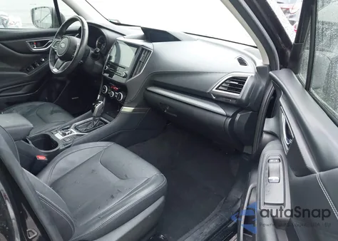 2019 Subaru Forester Limited z USA, uszkodzony, nr VIN JF2SKAUCXKH451682